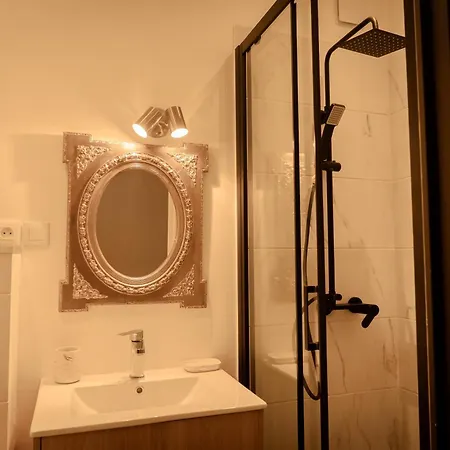 Du Chateau De Saturnin Sur Loire