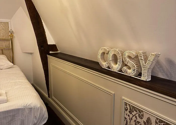 Du Chateau De Saturnin Sur Loire