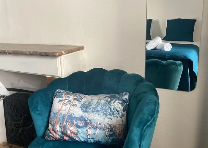 Hotel Du Chateau De Saturnin Sur Loire