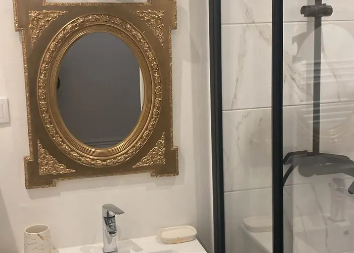 Du Chateau De Saturnin Sur Loire Saint-Saturnin-sur-Loire