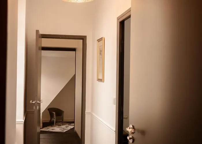 Du Chateau De Saturnin Sur Loire *