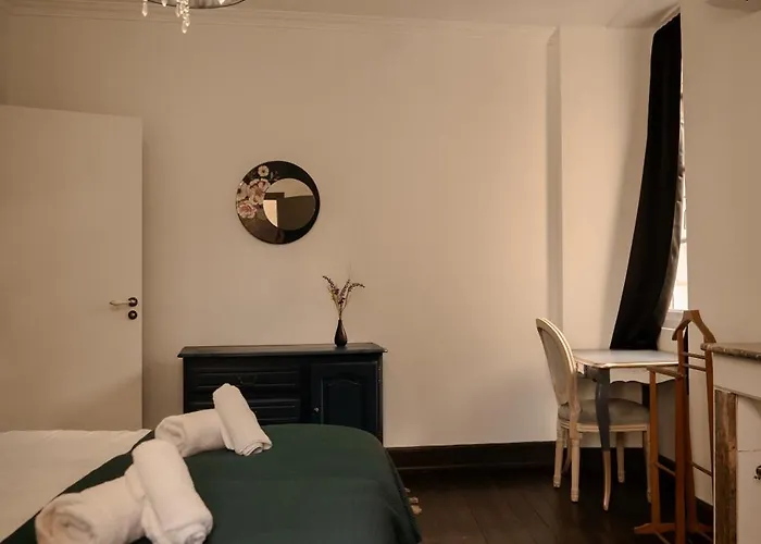 Du Chateau De Saturnin Sur Loire